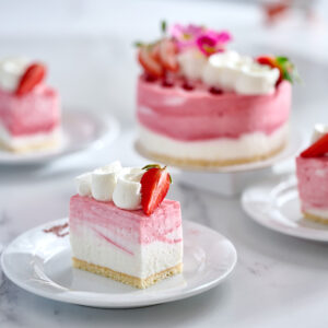 joghurtos eper torta szelet